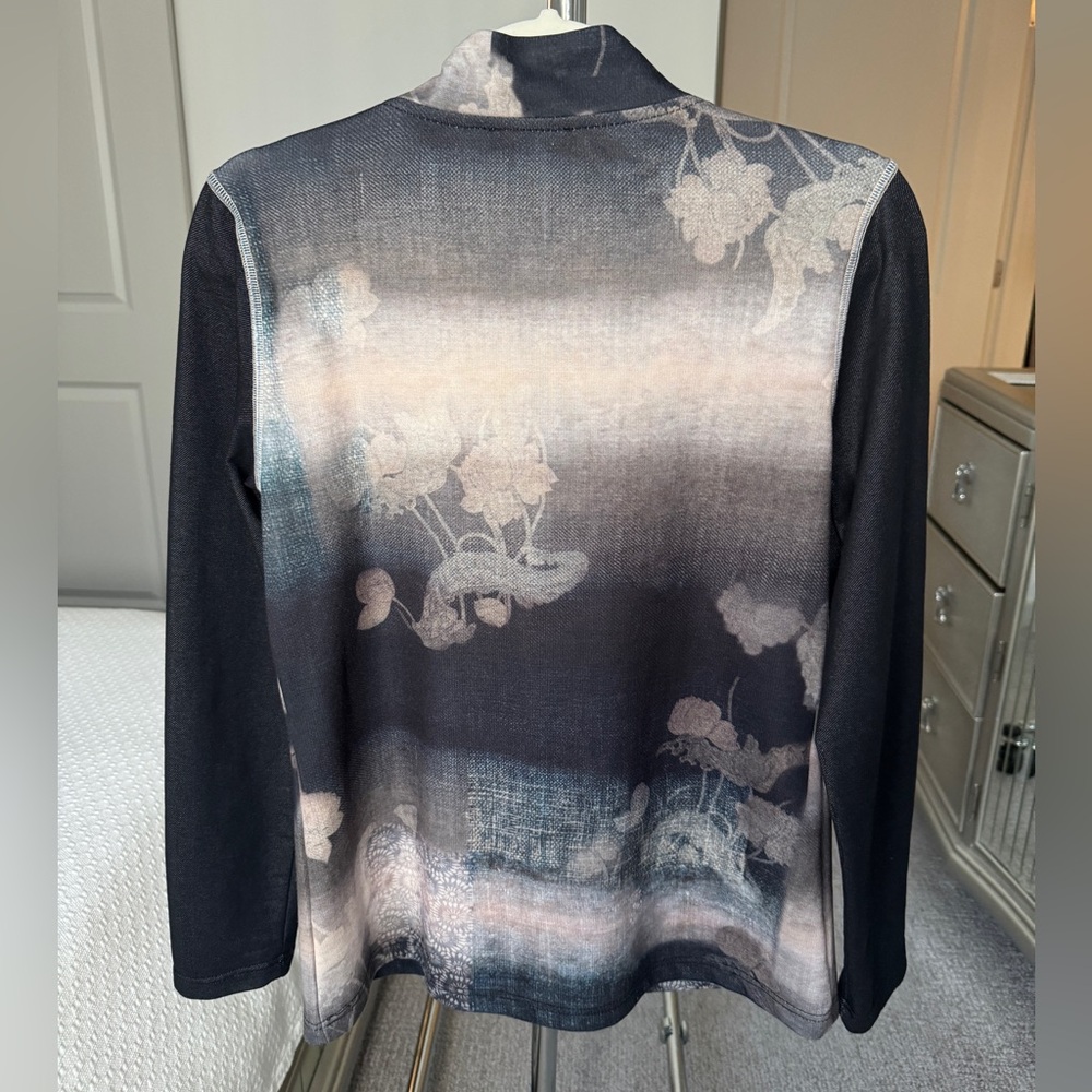 Dolcezza Black And Gray Pullover With Floral Desi… - image 3